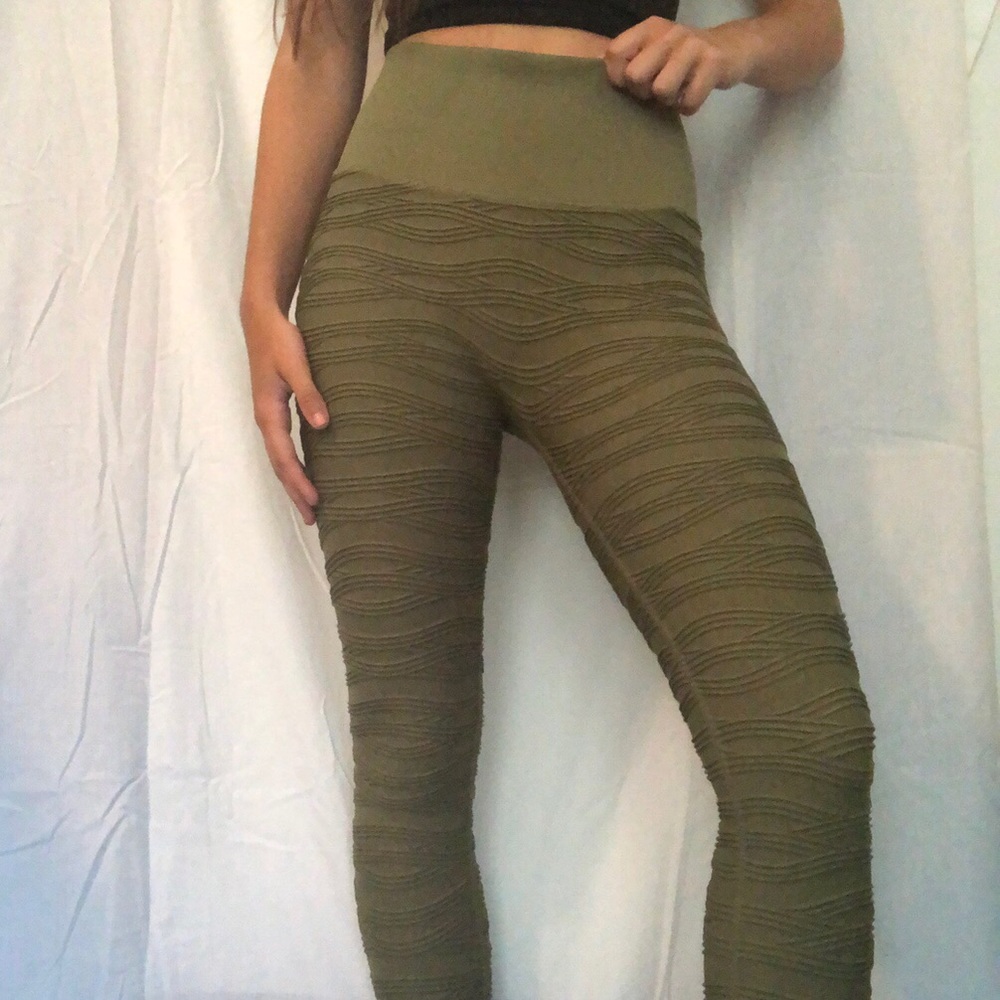 Phat Buddha textured leggings